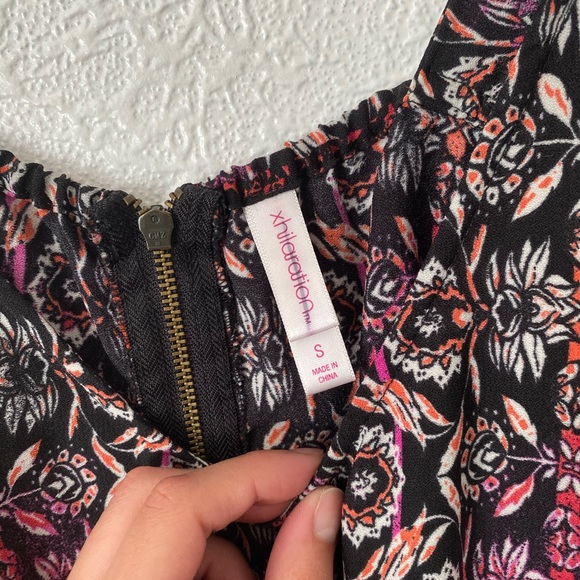 Shorts Romper - Picture 4 of 4